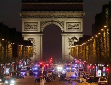 Η ISIS ανέλαβε την ευθύνη για την επίθεση στο Παρίσι